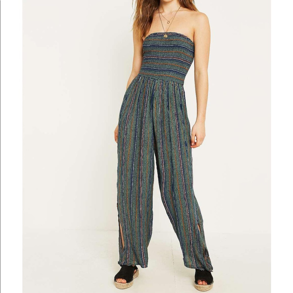 Strapless jumpsuit. Urban outfitters.